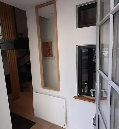 T3 Calme Et Cosy, Idealement Situe Pres Du Chateau Et De La Gare, Dans Un Cadre Paisible Apartment
