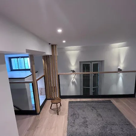 T3 Calme Et Cosy, Idealement Situe Pres Du Chateau Et De La Gare, Dans Un Cadre Paisible Apartment *